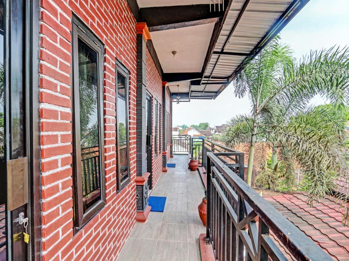 Spot On 91337 Pandu Homestay Klaten Wonogiri Eksteriør bilde