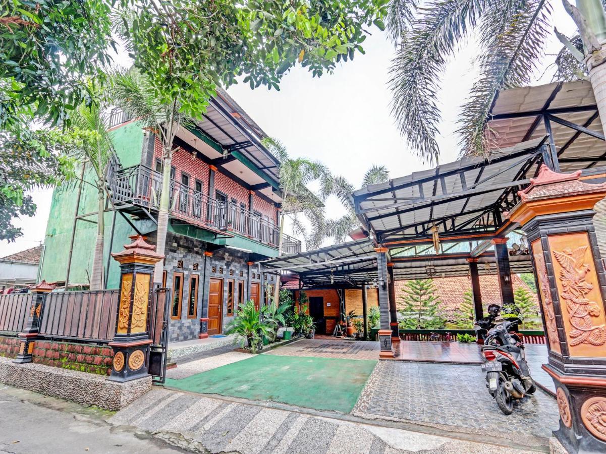 Spot On 91337 Pandu Homestay Klaten Wonogiri Eksteriør bilde