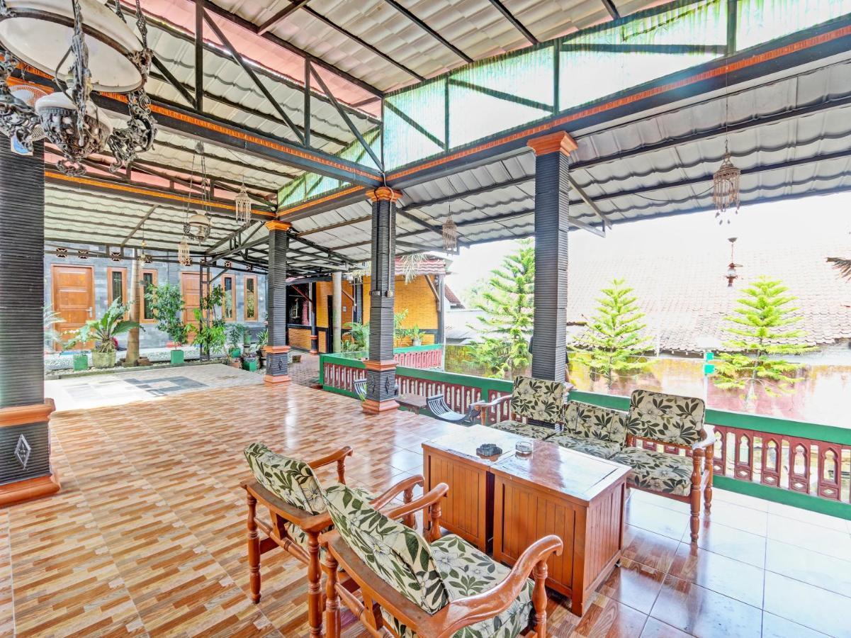 Spot On 91337 Pandu Homestay Klaten Wonogiri Eksteriør bilde