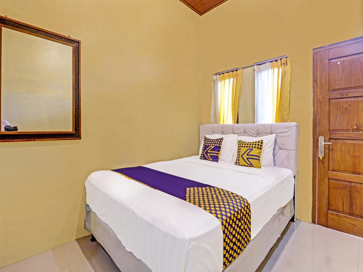 Spot On 91337 Pandu Homestay Klaten Wonogiri Eksteriør bilde