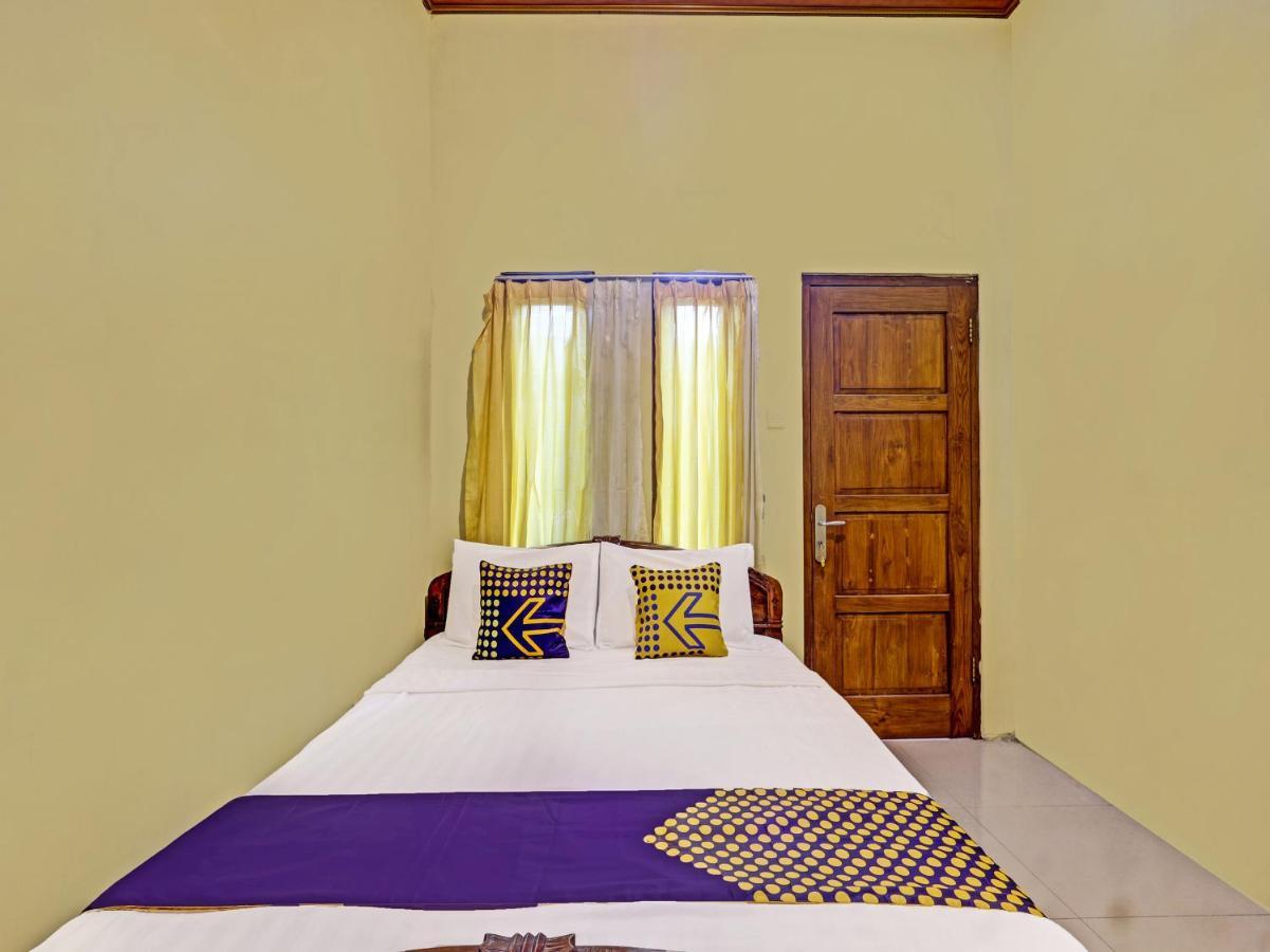Spot On 91337 Pandu Homestay Klaten Wonogiri Eksteriør bilde