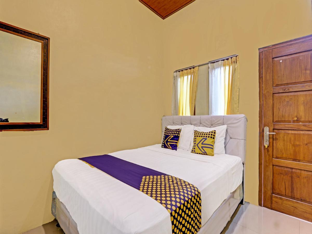 Spot On 91337 Pandu Homestay Klaten Wonogiri Eksteriør bilde