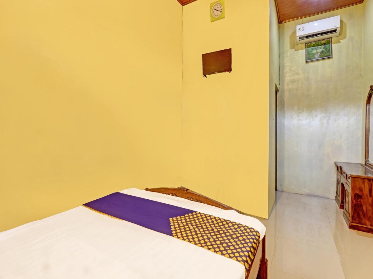 Spot On 91337 Pandu Homestay Klaten Wonogiri Eksteriør bilde